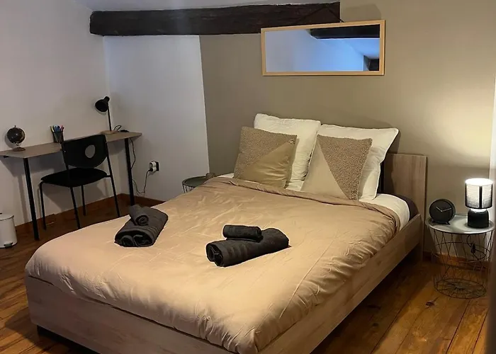 Mh - Escapade Aux Arenes شقة *